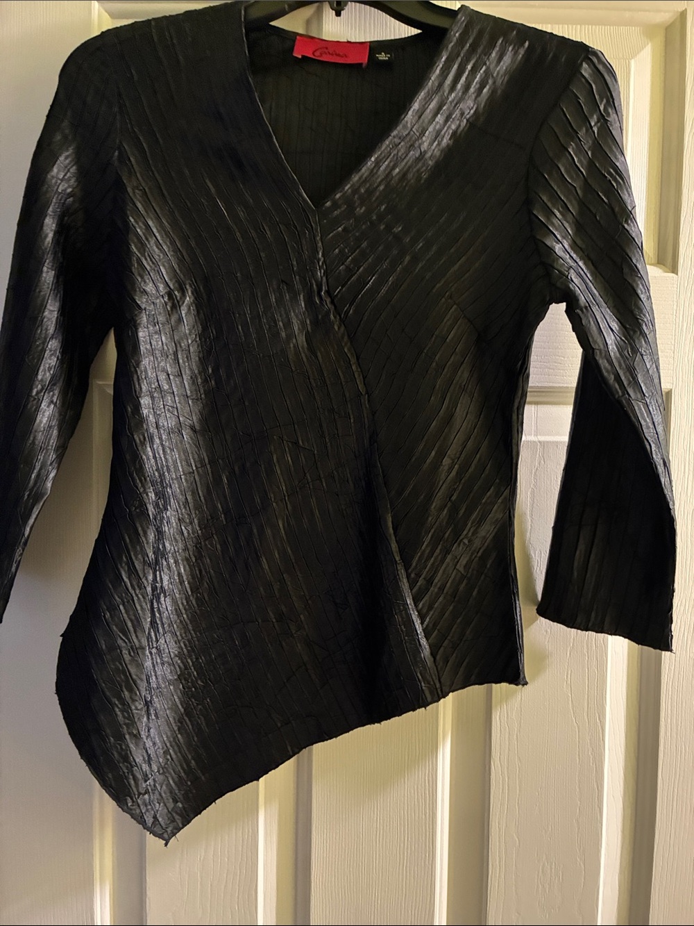 Grizas Black Textured Asymmetric V-Neck Blouse